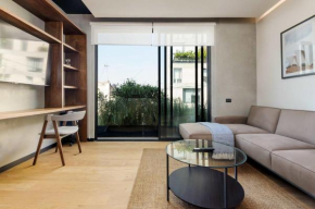Fabulous 1BR with Elegant Balcony in Roma Nte